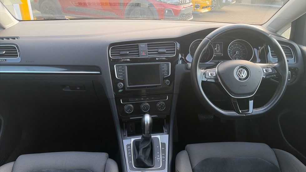 Volkswagen Golf 2.0 TDI GT Edition 5dr DSG Diesel Hatchback - Image 10