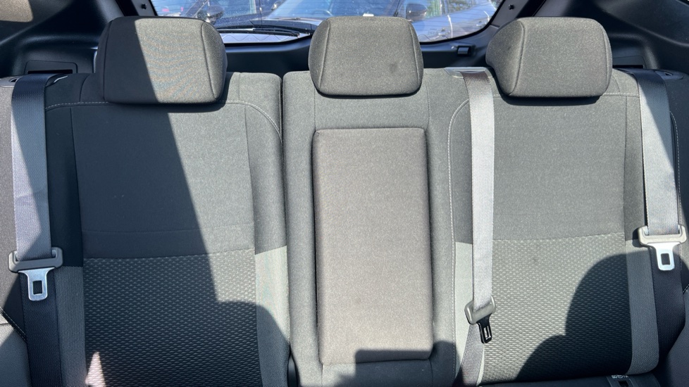 Nissan Qashqai 1.3 DiG-T 160 [157] N-Connecta 5dr DCT Glass Roof Petrol Hatchback - Image 15