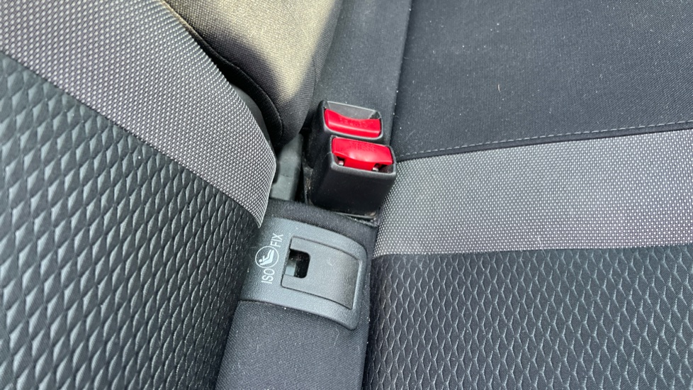 Nissan Qashqai 1.3 DiG-T 160 [157] N-Connecta 5dr DCT Glass Roof Petrol Hatchback - Image 17
