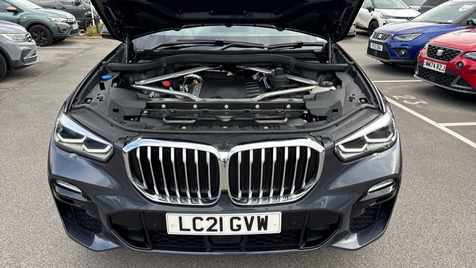 BMW X5 xDrive30d MHT M Sport 5dr Auto Diesel Estate - Image 8