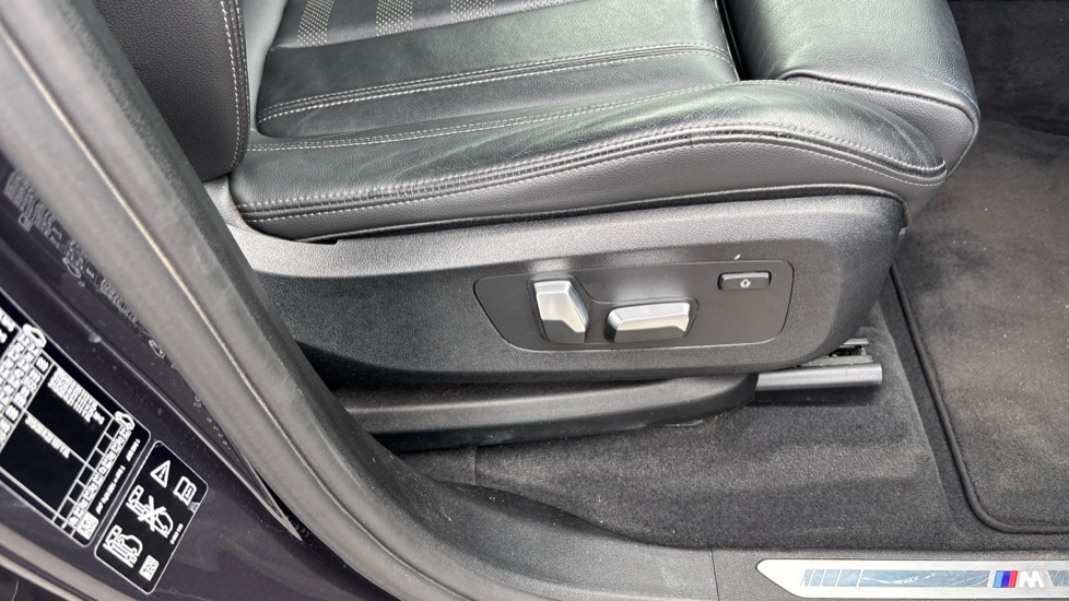 BMW X5 xDrive30d MHT M Sport 5dr Auto Diesel Estate - Image 37