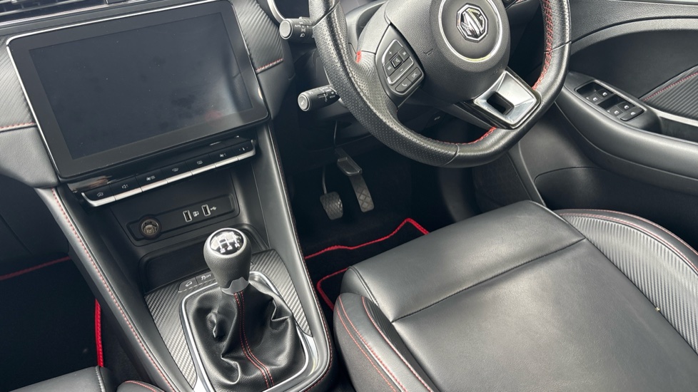 MG ZS 1.5 VTi-TECH Exclusive 5dr Petrol Hatchback - Image 13