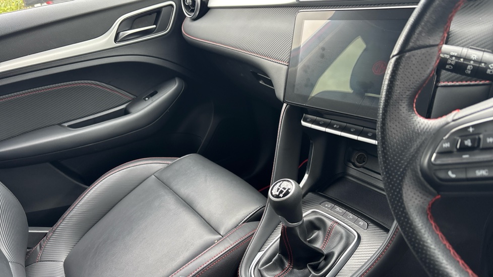 MG ZS 1.5 VTi-TECH Exclusive 5dr Petrol Hatchback - Image 14