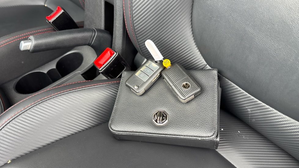 MG ZS 1.5 VTi-TECH Exclusive 5dr Petrol Hatchback - Image 19