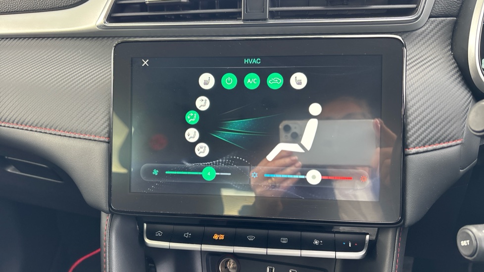 MG ZS 1.5 VTi-TECH Exclusive 5dr Petrol Hatchback - Image 30