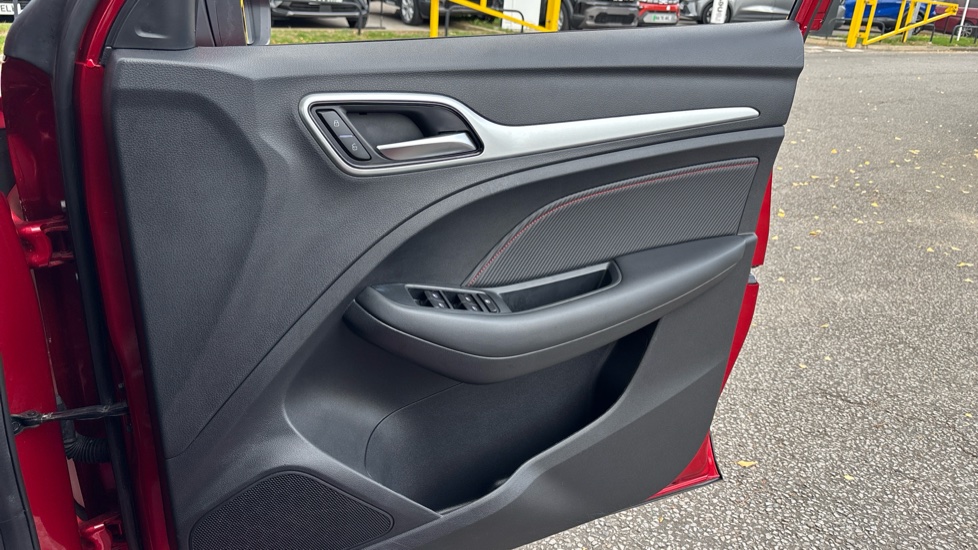 MG ZS 1.5 VTi-TECH Exclusive 5dr Petrol Hatchback - Image 34