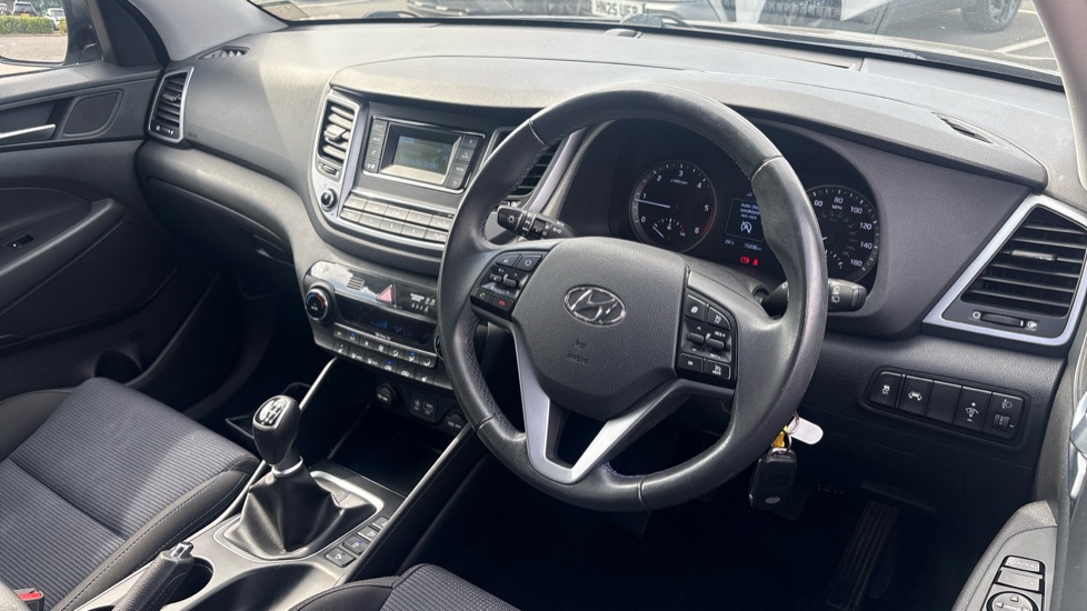 Hyundai TUCSON 1.7 CRDi Blue Drive SE 5dr 2WD Diesel Estate - Image 11
