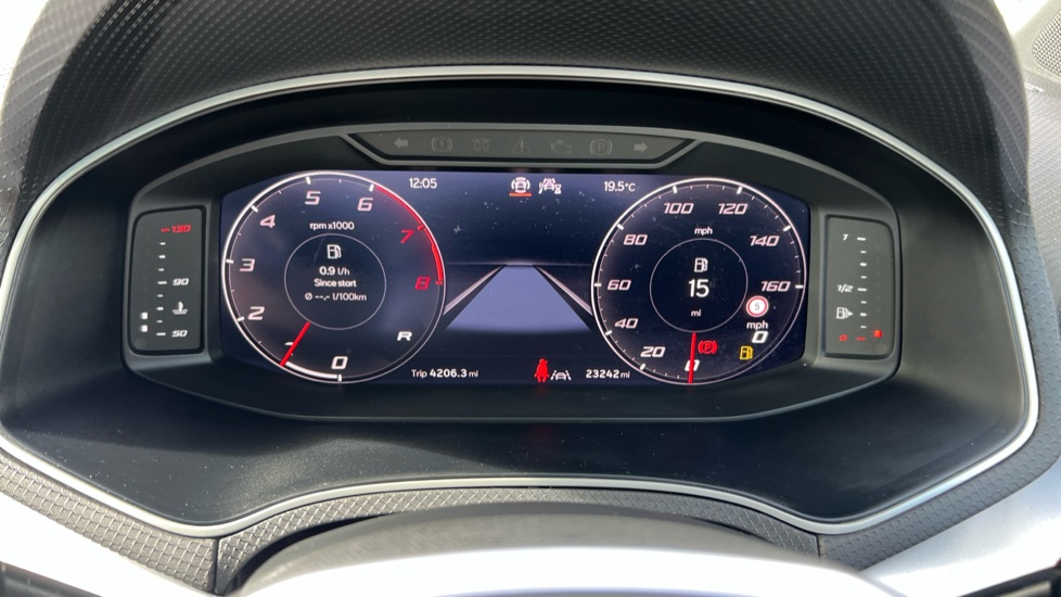 SEAT Arona 1.0 TSI 115 FR Sport 5dr DSG Petrol Hatchback - Image 32