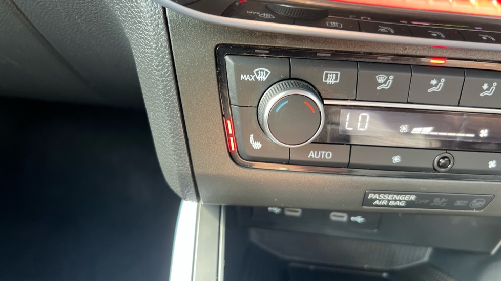 SEAT Arona 1.0 TSI 115 FR Sport 5dr DSG Petrol Hatchback - Image 39
