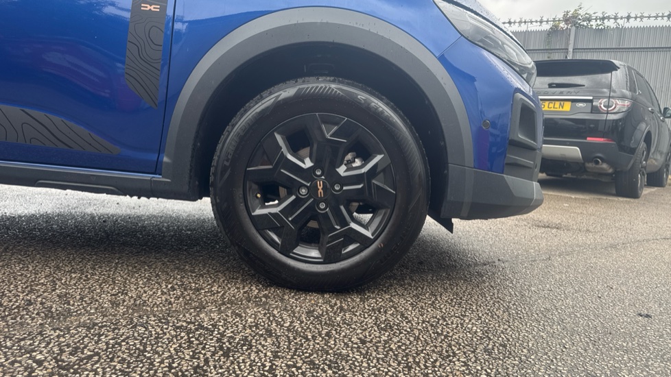 Dacia Sandero Stepway 1.0 TCe Extreme 5dr Petrol Hatchback - Image 7
