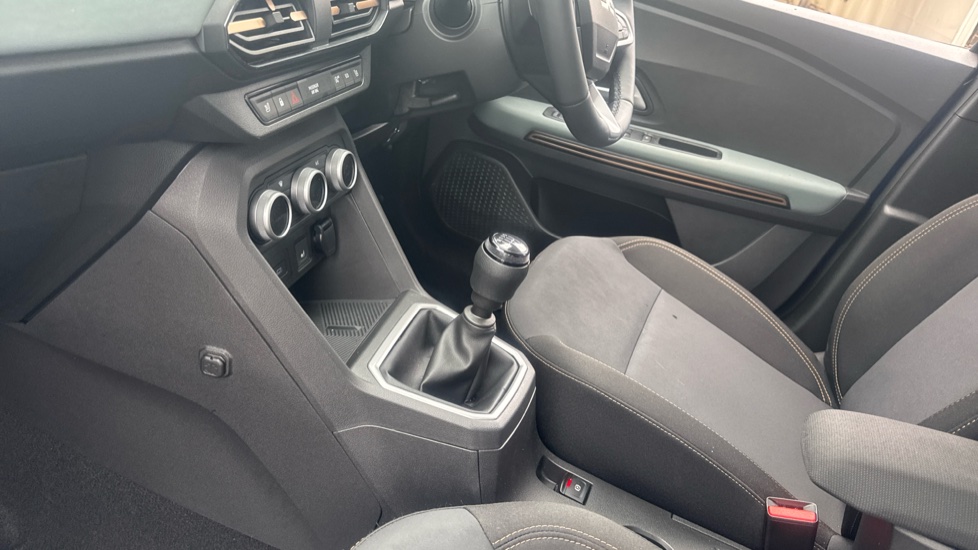 Dacia Sandero Stepway 1.0 TCe Extreme 5dr Petrol Hatchback - Image 13