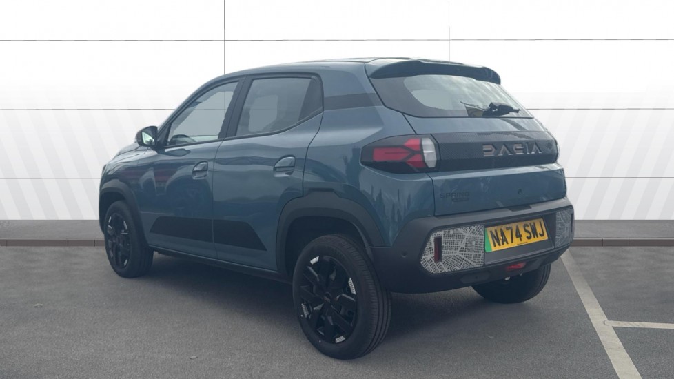 Dacia Spring 27kWh Extreme 65 48kW 5dr Auto Electric Hatchback - Image 2