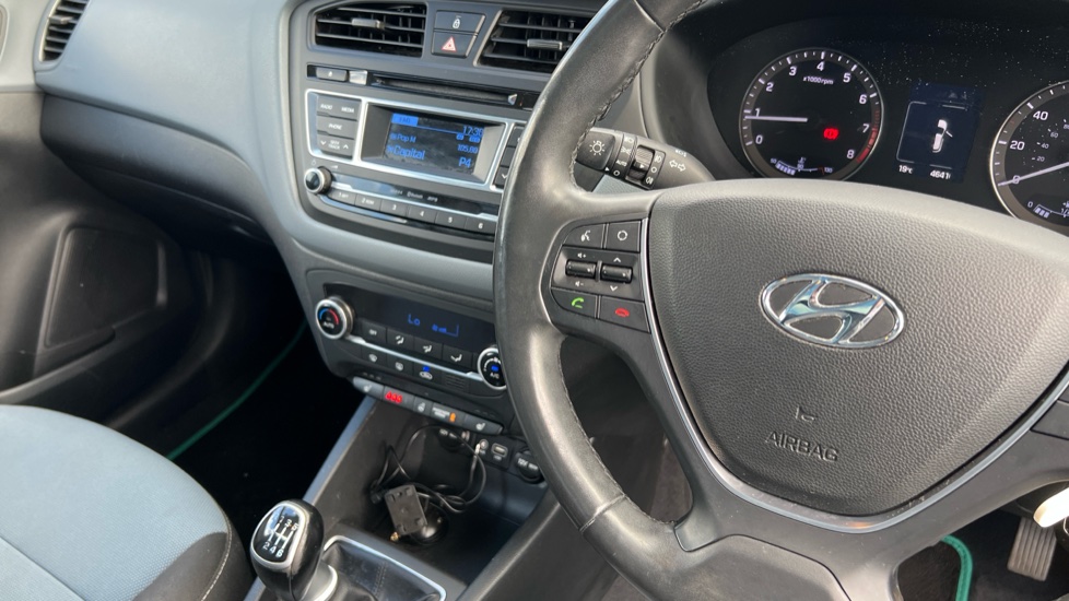 Hyundai i20 1.4 Premium SE 5dr Petrol Hatchback - Image 14