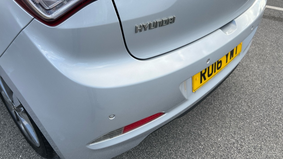 Hyundai i20 1.4 Premium SE 5dr Petrol Hatchback - Image 26
