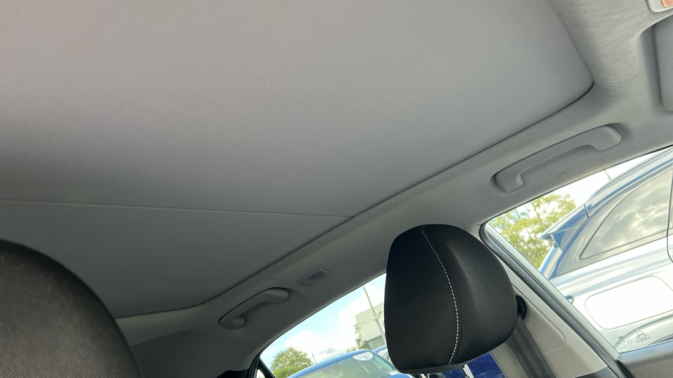 Hyundai i20 1.4 Premium SE 5dr Petrol Hatchback - Image 40