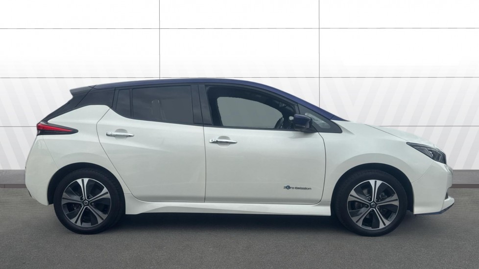 Nissan LEAF 160kW e+ 3.Zero 62kWh 5dr Auto Electric Hatchback - Image 5