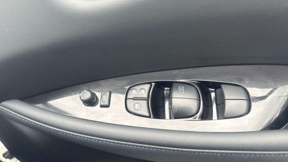 Nissan LEAF 160kW e+ 3.Zero 62kWh 5dr Auto Electric Hatchback - Image 22