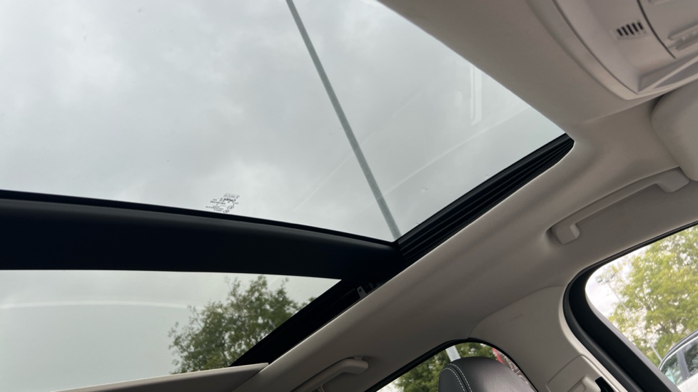 Ford Kuga Vignale 2.0 TDCi 180 5dr Auto Diesel Estate - Image 9