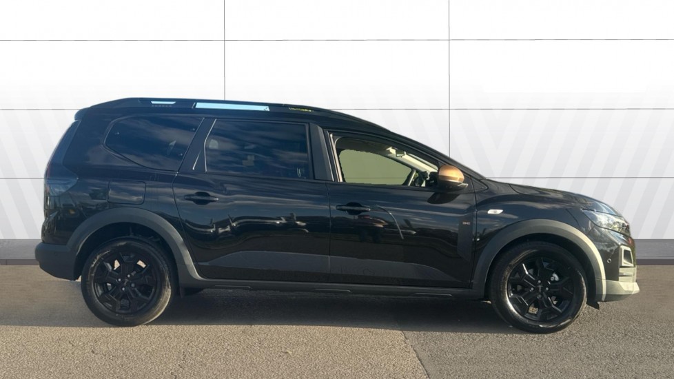 Dacia Jogger 1.0 TCe Extreme 5dr Petrol Estate - Image 5