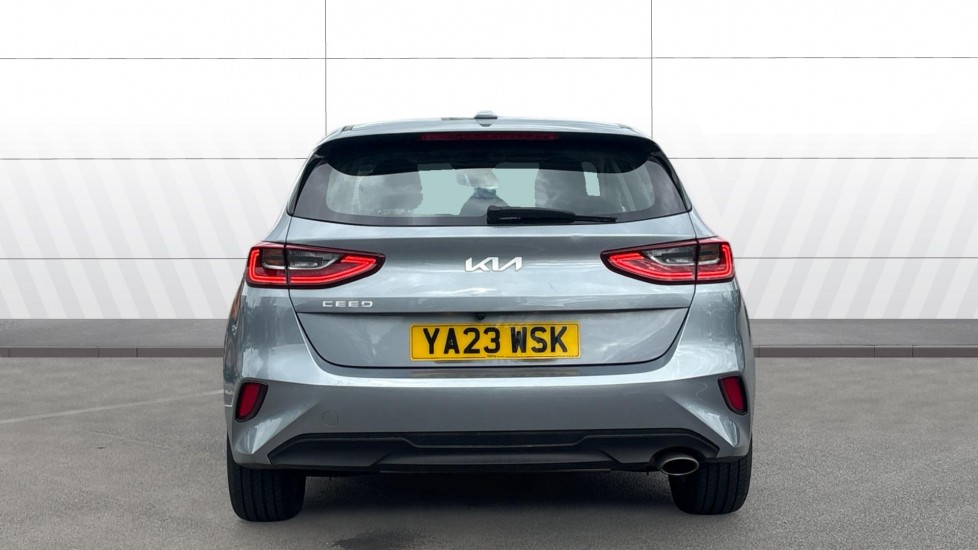 Kia Ceed 1.5T GDi ISG 2 5dr Petrol Hatchback - Image 6