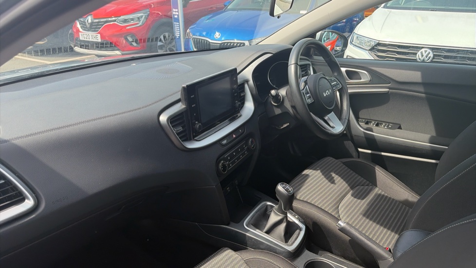 Kia Ceed 1.5T GDi ISG 2 5dr Petrol Hatchback - Image 9