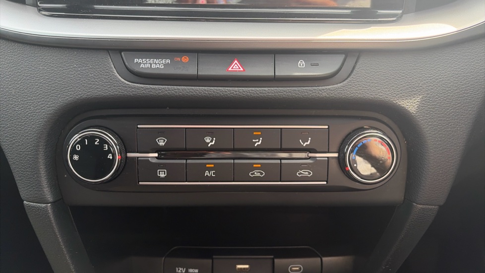Kia Ceed 1.5T GDi ISG 2 5dr Petrol Hatchback - Image 24