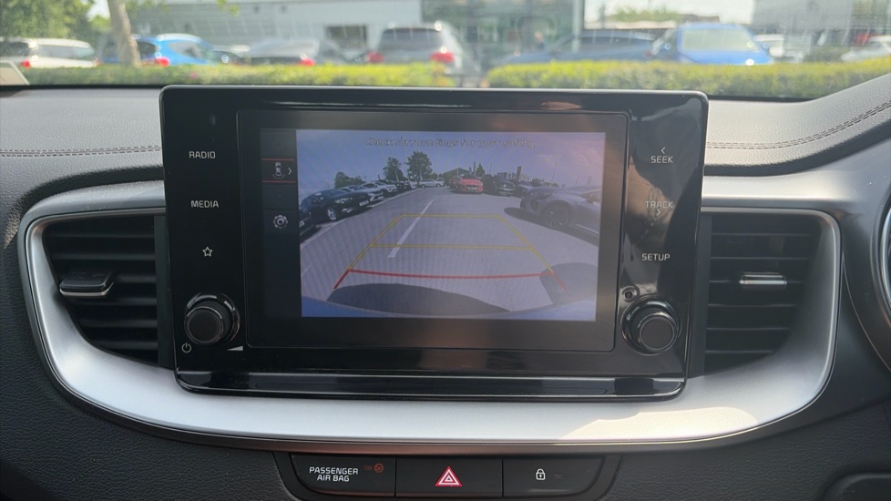 Kia Ceed 1.5T GDi ISG 2 5dr Petrol Hatchback - Image 25
