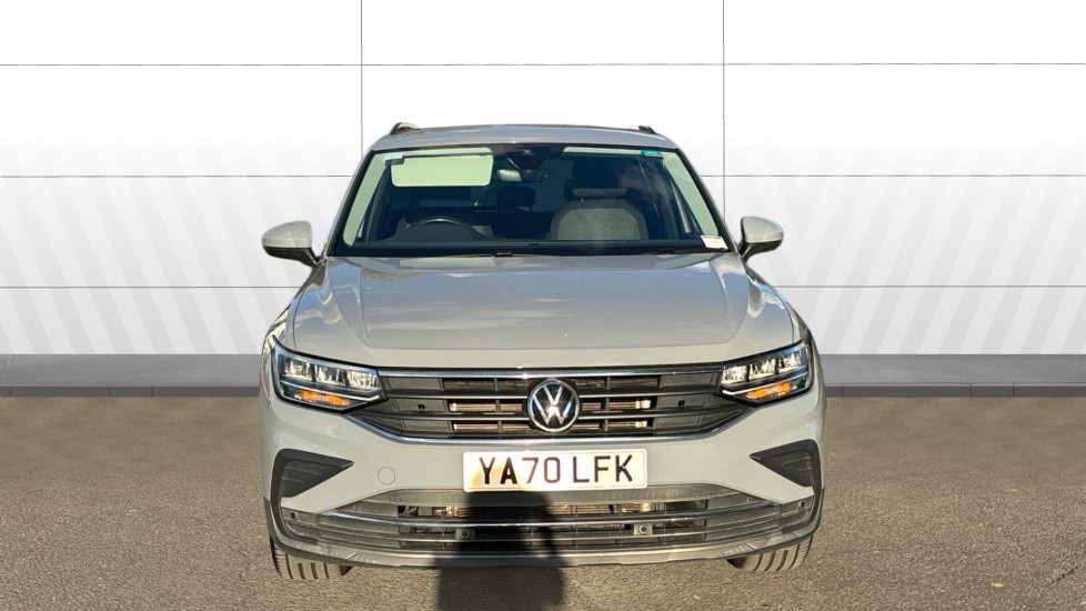 Volkswagen Tiguan 1.5 TSI 150 Life 5dr Petrol Estate - Image 3