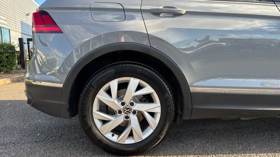 Volkswagen Tiguan 1.5 TSI 150 Life 5dr Petrol Estate - Image 7