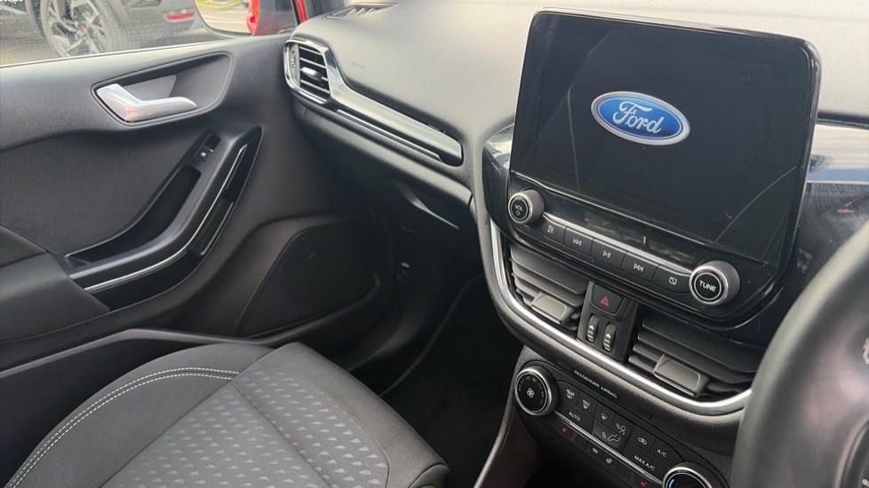 Ford Fiesta 1.0 EcoBoost 125 Titanium 5dr Petrol Hatchback - Image 14