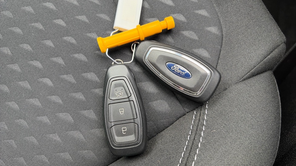 Ford Fiesta 1.0 EcoBoost 125 Titanium 5dr Petrol Hatchback - Image 20