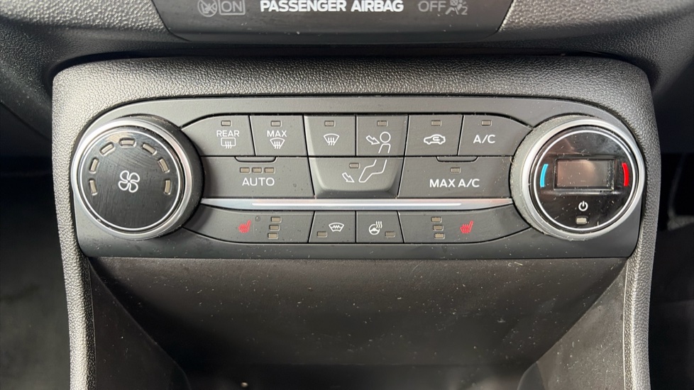 Ford Fiesta 1.0 EcoBoost 125 Titanium 5dr Petrol Hatchback - Image 26