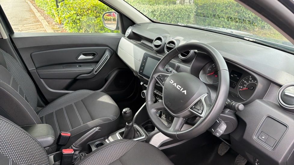 Dacia Duster 1.3 TCe 130 Journey 5dr Petrol Estate - Image 11