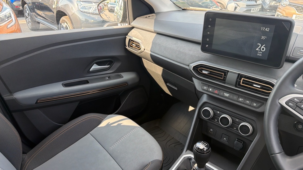Dacia Sandero Stepway 1.0 TCe Extreme 5dr Petrol Hatchback - Image 14