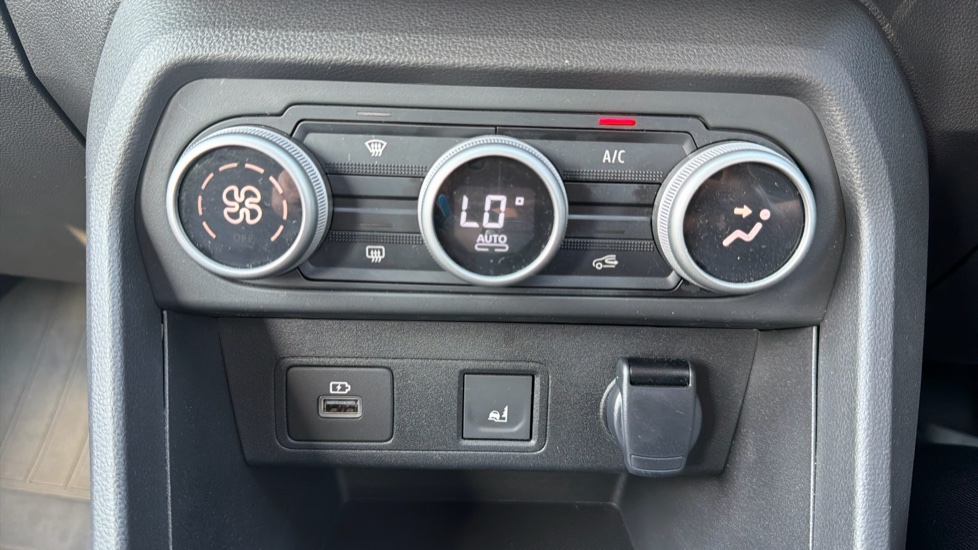 Dacia Sandero Stepway 1.0 TCe Extreme 5dr Petrol Hatchback - Image 23