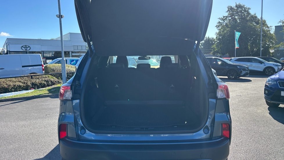 Ford Kuga 1.5 EcoBlue Titanium Edition 5dr Auto Diesel Estate - Image 4
