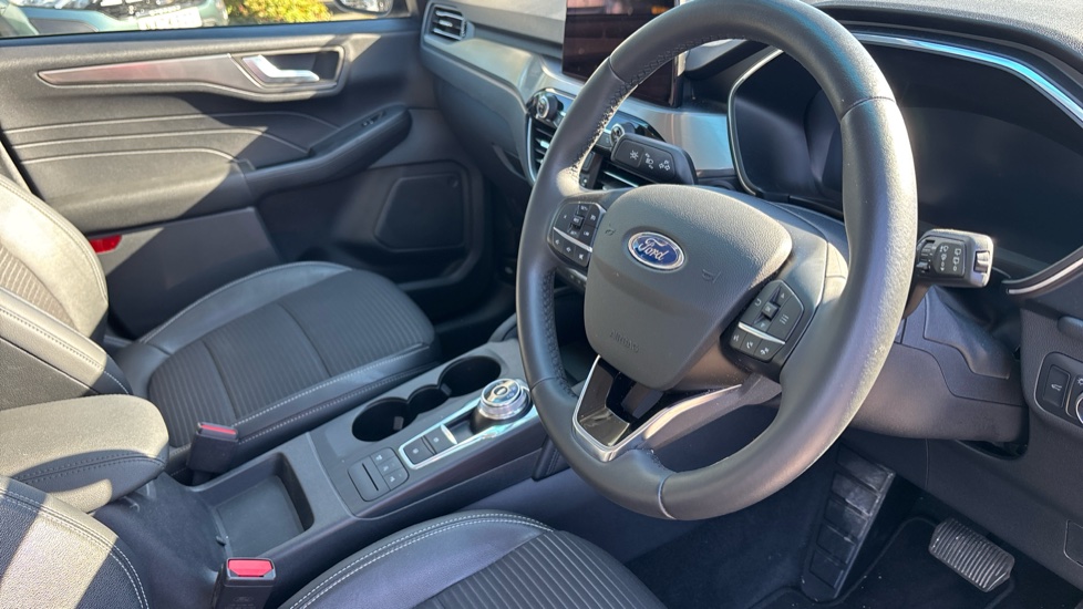 Ford Kuga 1.5 EcoBlue Titanium Edition 5dr Auto Diesel Estate - Image 11
