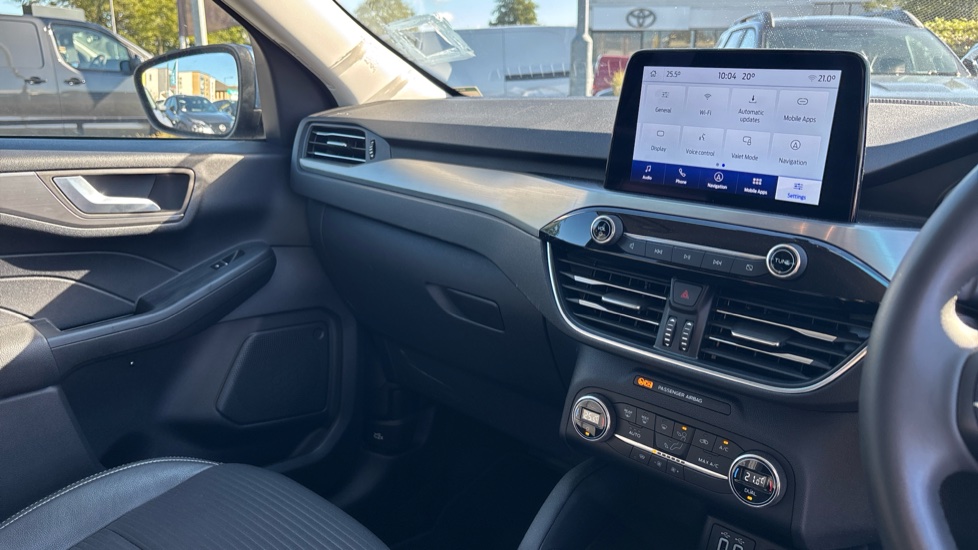 Ford Kuga 1.5 EcoBlue Titanium Edition 5dr Auto Diesel Estate - Image 34