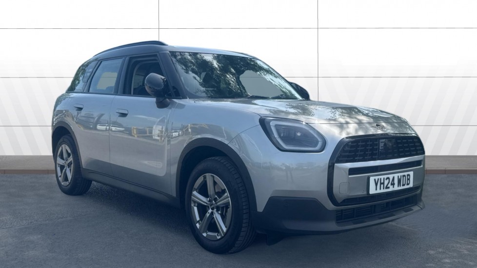 MINI Countryman 1.5 C Classic 5dr Auto Petrol Hatchback - Image 1