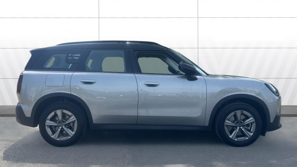 MINI Countryman 1.5 C Classic 5dr Auto Petrol Hatchback - Image 5