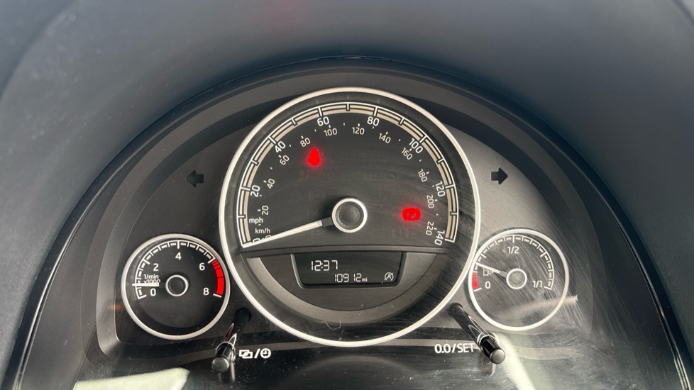 Skoda CITIGO 1.0 MPI GreenTech Monte Carlo 5dr Petrol Hatchback - Image 18