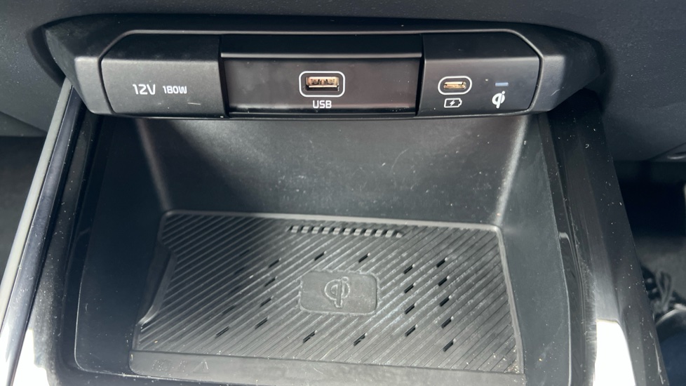 Kia Niro 1.6 GDi Hybrid 3 5dr DCT Hybrid Estate - Image 9