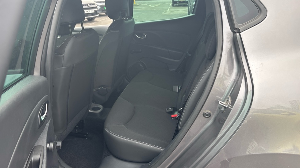 Renault Clio 0.9 TCE 90 Dynamique Nav 5dr Petrol Hatchback - Image 16