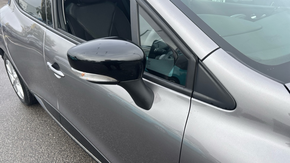 Renault Clio 0.9 TCE 90 Dynamique Nav 5dr Petrol Hatchback - Image 25