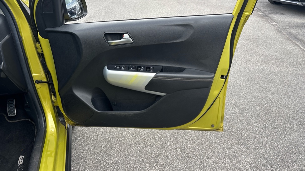 Kia Picanto 1.0 X-Line S 5dr Petrol Hatchback - Image 33