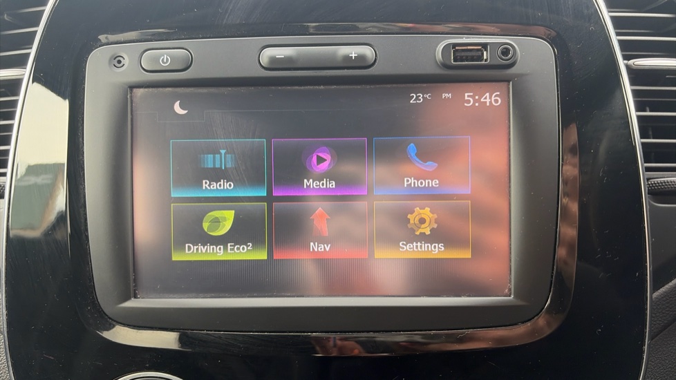 Renault Captur 1.5 dCi 90 Dynamique S Nav 5dr EDC Diesel Hatchback - Image 12