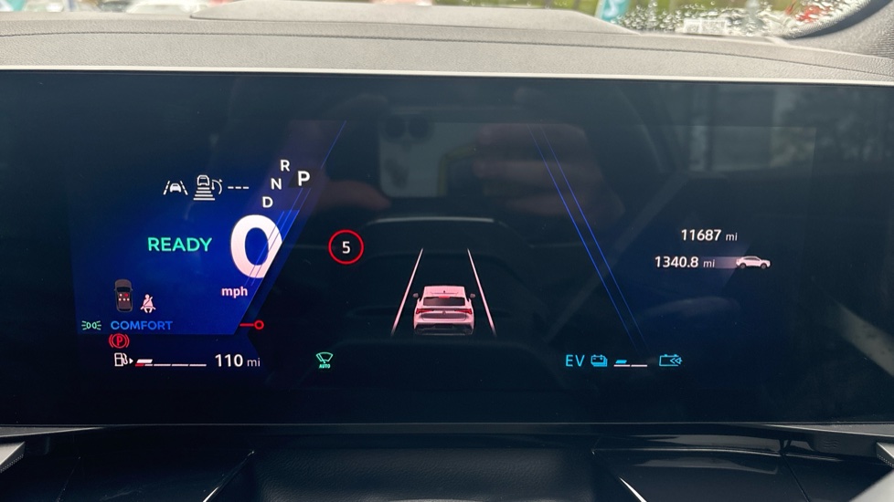 Renault Rafale E-Tech FHEV Techno Esprit Alpine 5dr Auto 4C Hybrid Estate - Image 18