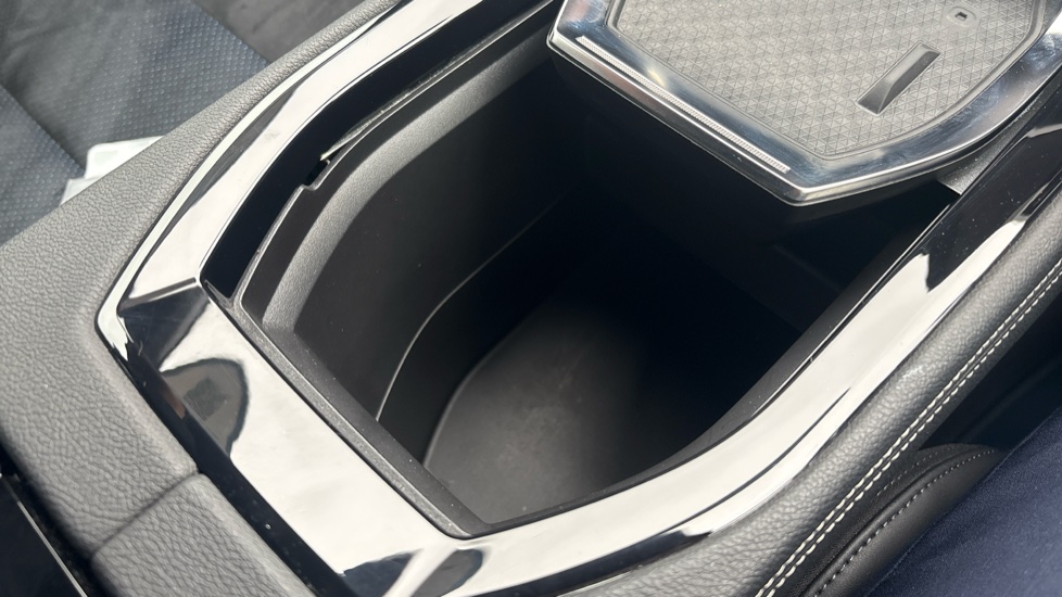 Renault Rafale E-Tech FHEV Techno Esprit Alpine 5dr Auto 4C Hybrid Estate - Image 28
