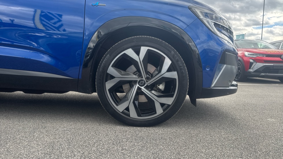 Renault Austral E-Tech FHEV Techno Esprit Alpine 5dr Auto Hybrid Estate - Image 7
