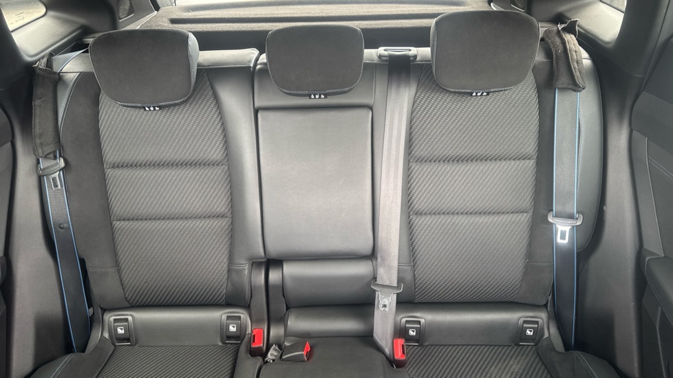 Renault Austral E-Tech FHEV Techno Esprit Alpine 5dr Auto Hybrid Estate - Image 15